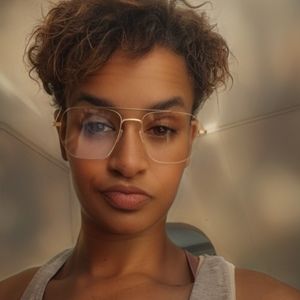Meet your Posher, Tiffany